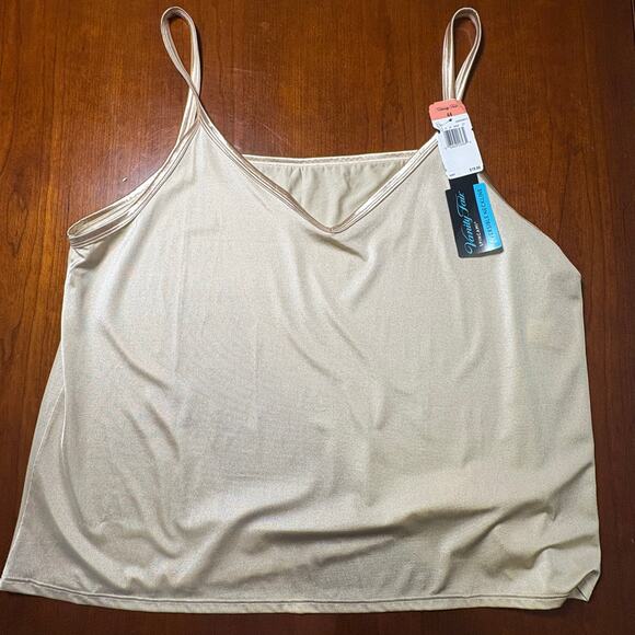 Vanity Fair NWT Reversible Neckline Tank Size 1X - Picture 1 of 5
